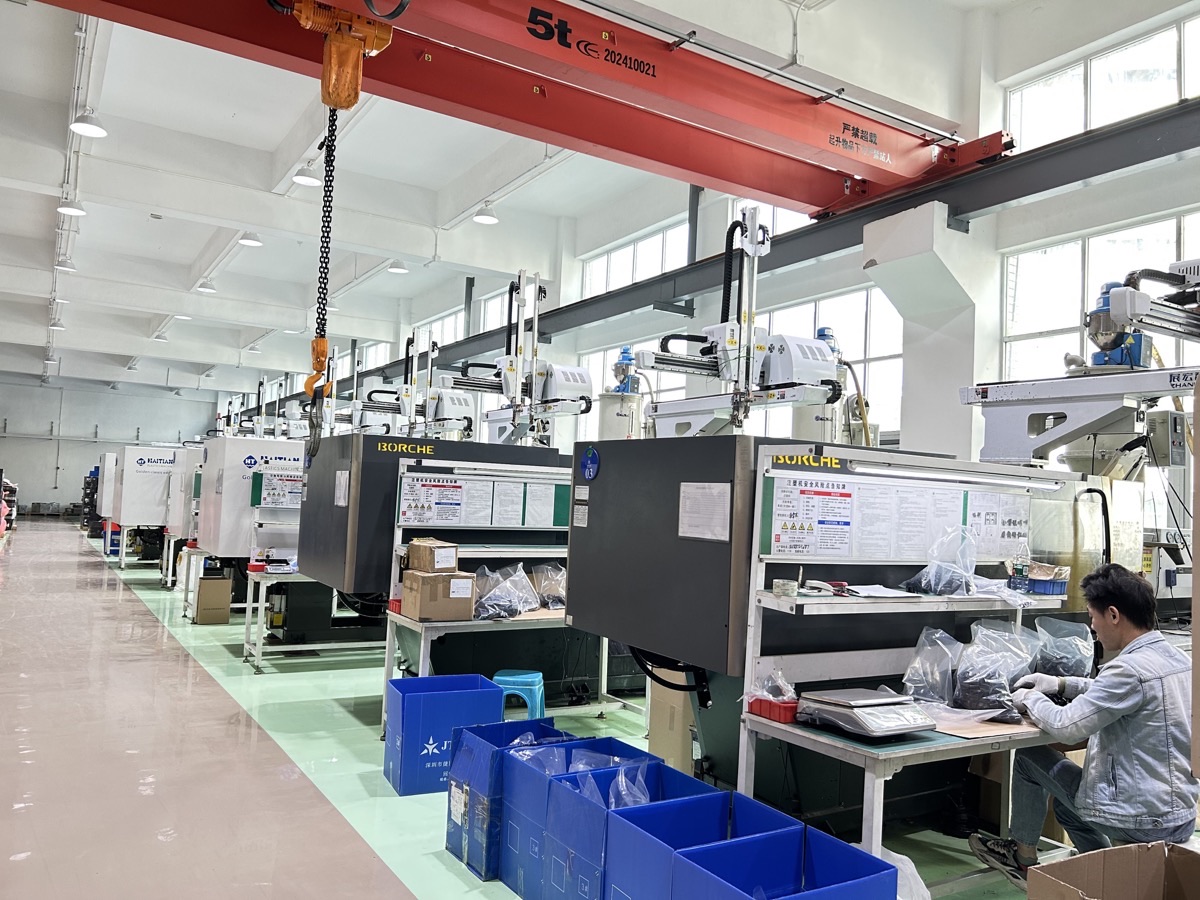 Molding Machines